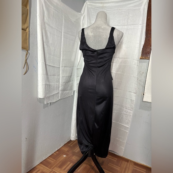 Vintage Tessie Slip Black Lace Heart Detail Size Medium - Picture 3 of 9